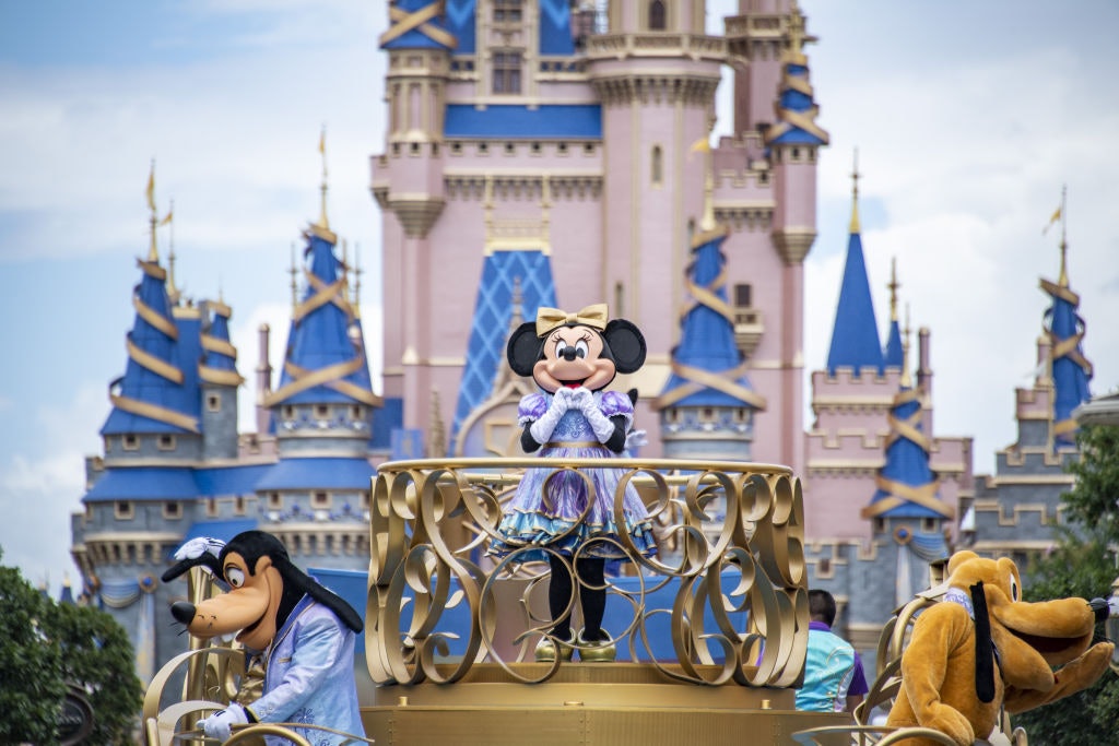 6-things-that-shocked-me-when-i-took-my-toddler-to-disney-for-the-first-time